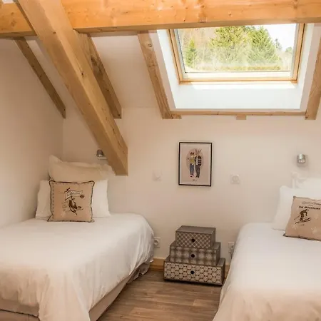 Magnifique 4 Etoiles Pour 6p Avec 3 Chambres, Acces Jacuzzi La Bresse